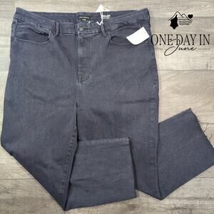 Good American Always Fits Good Legs Straight Jeans Size 20-22